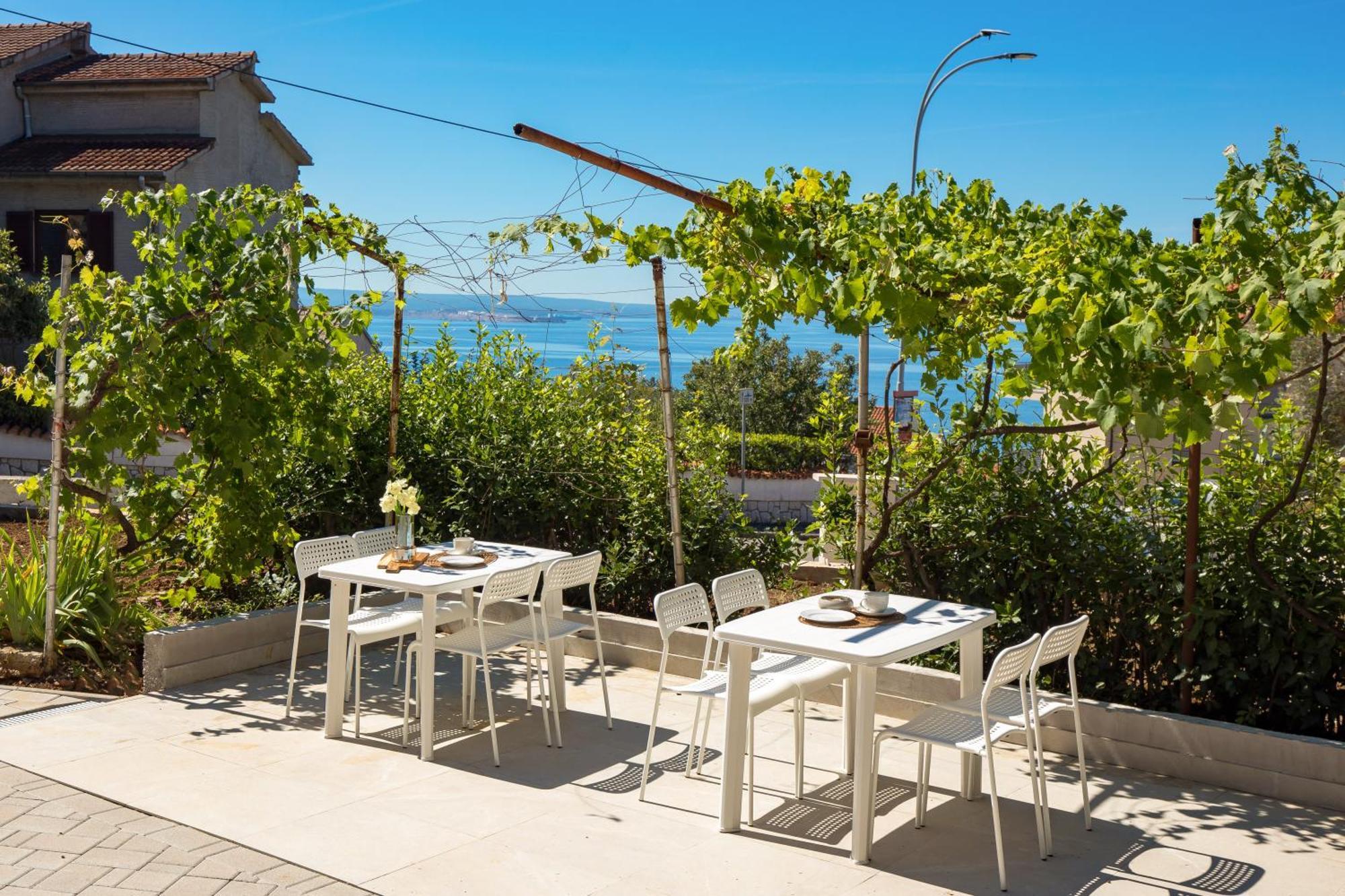 Seaview Garden Premium