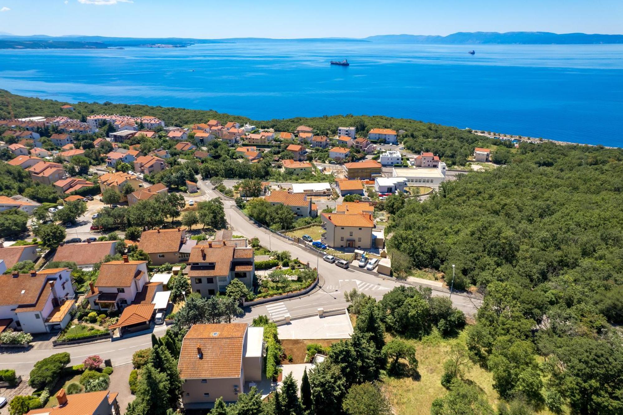 Seaview Garden Premium Kostrena