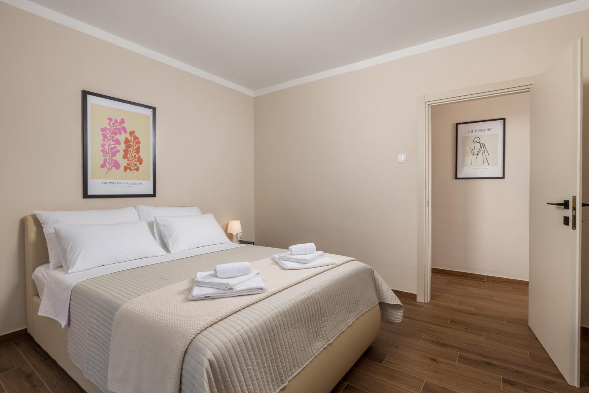 Apartment Seaview Garden Premium Kostrena