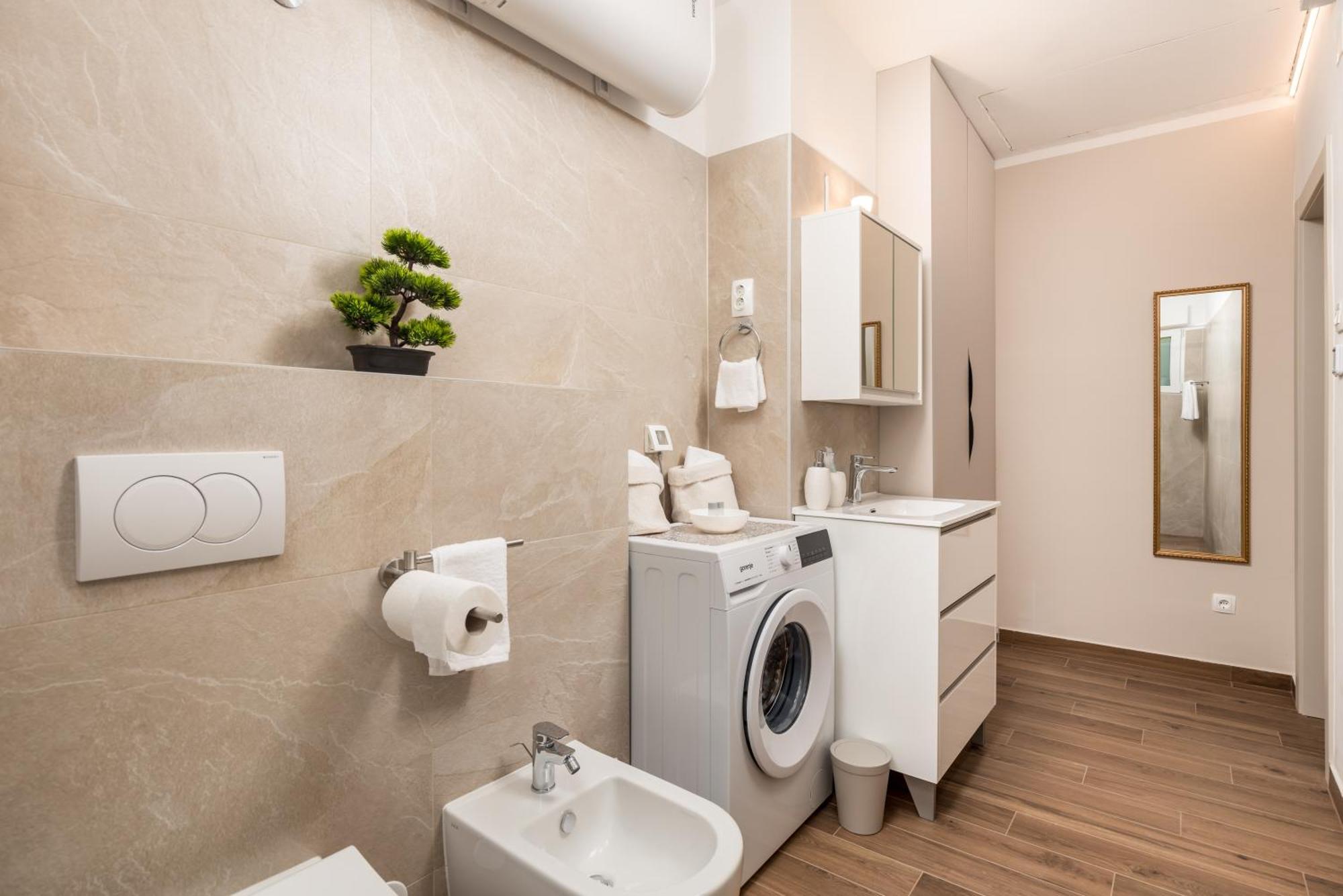 Apartment Seaview Garden Premium Kostrena