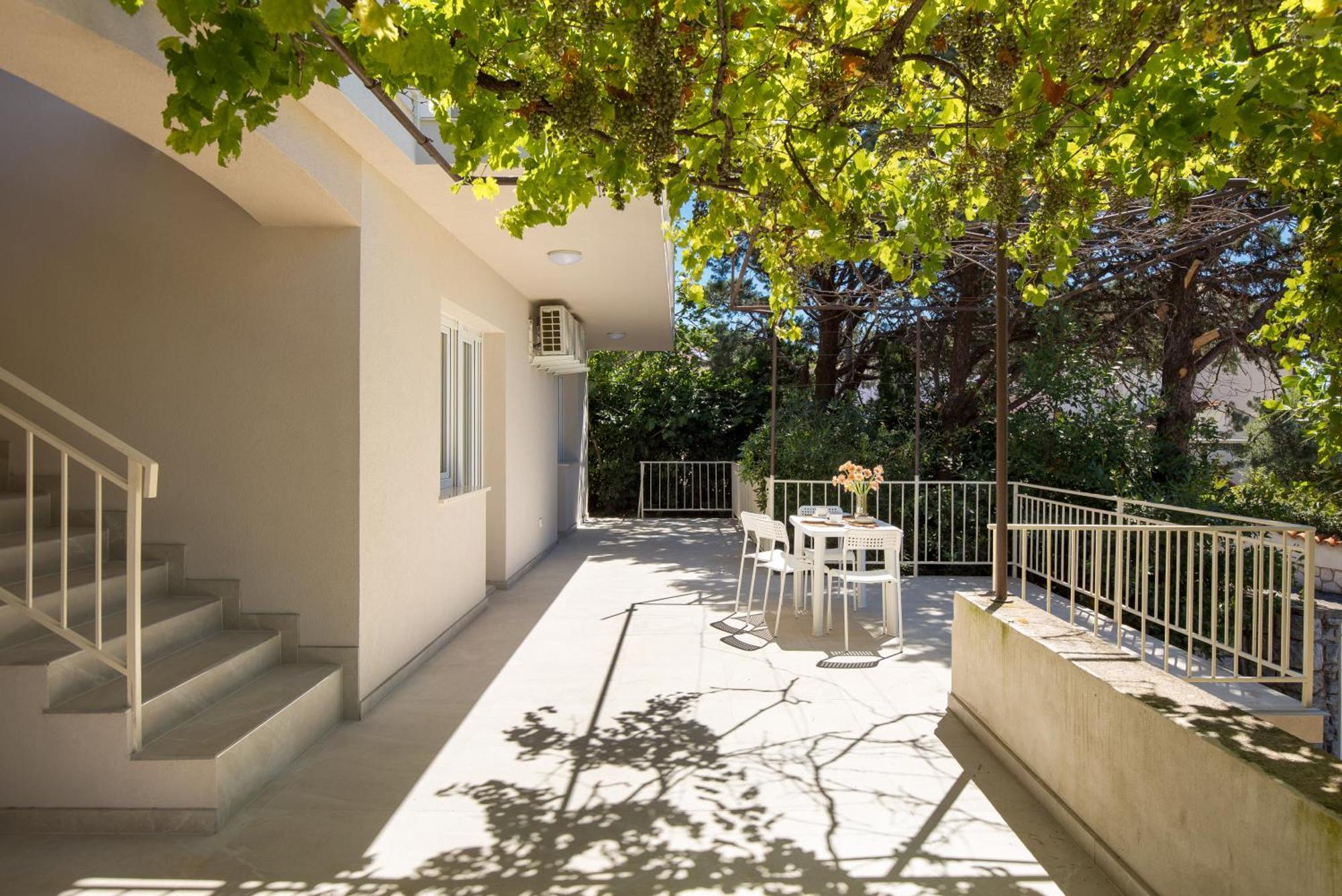 Seaview Garden Premium Apartment