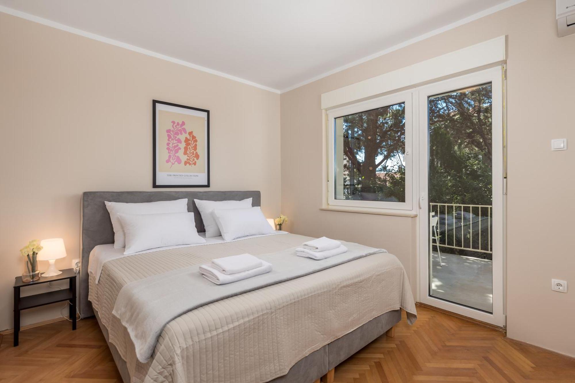 Seaview Garden Premium Apartment